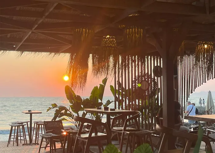 Sunset Apartment, Golem, Albania Seaview 格勒姆