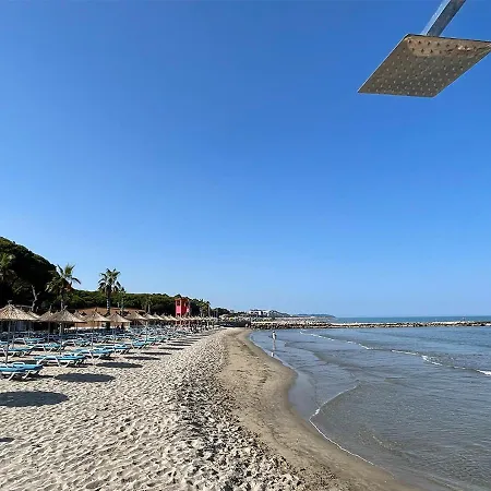 Sunset Apartment, Golem, Albania Seaview Apartamento *