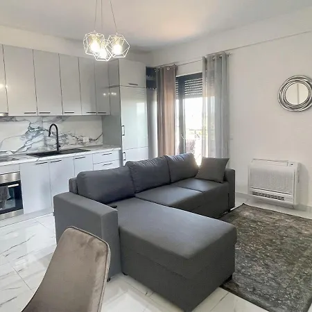 Apartamento Sunset Apartment, Golem, Albania Seaview