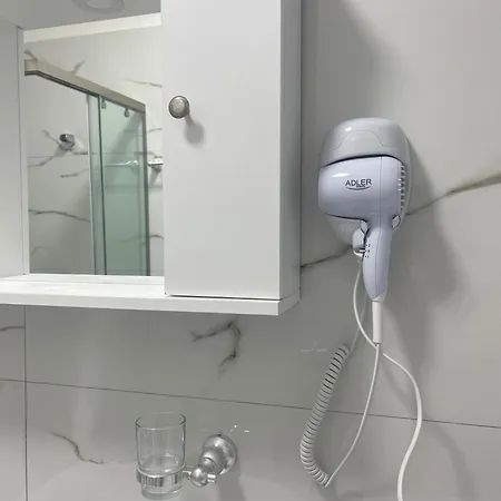 Sunset Apartment, Golem, Albania Seaview Apartmán Golem (Tirana)